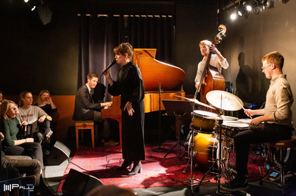 Amanda Ginsburg band