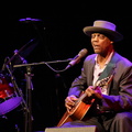Eric Bibb & Band