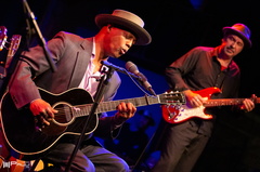 Eric Bibb & Band