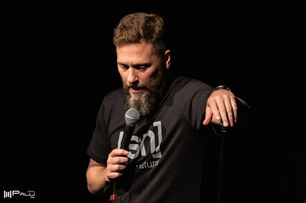 Oslipat – Magnus Betnér