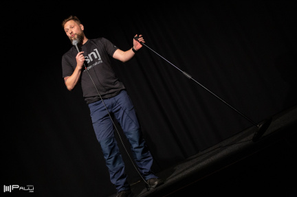 Oslipat – Magnus Betnér