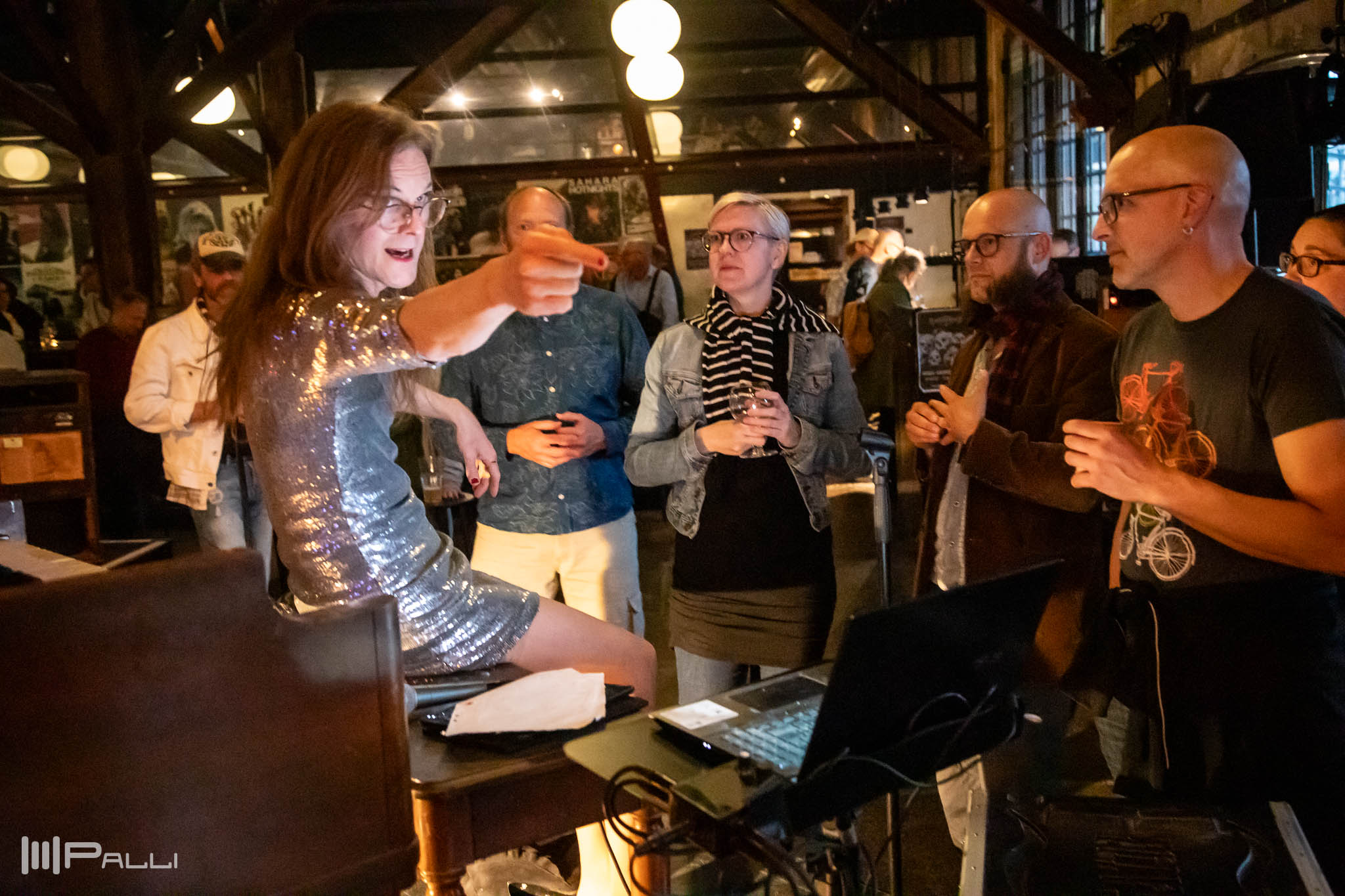 Konsert och födelsedagsfirande.